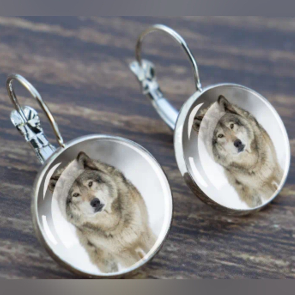 New Animal Print Mobwife gray wolf Crystal glass leverback earrings‎ -(#1,047)